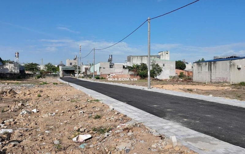 Đất nền - Full sổ thổ cư - Mặt tiền - Nở hậu - Hẻm xe hơi